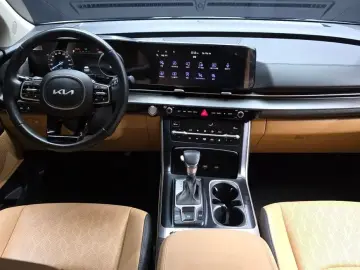 2021 Kia Carnival с пробегом 93 221 км