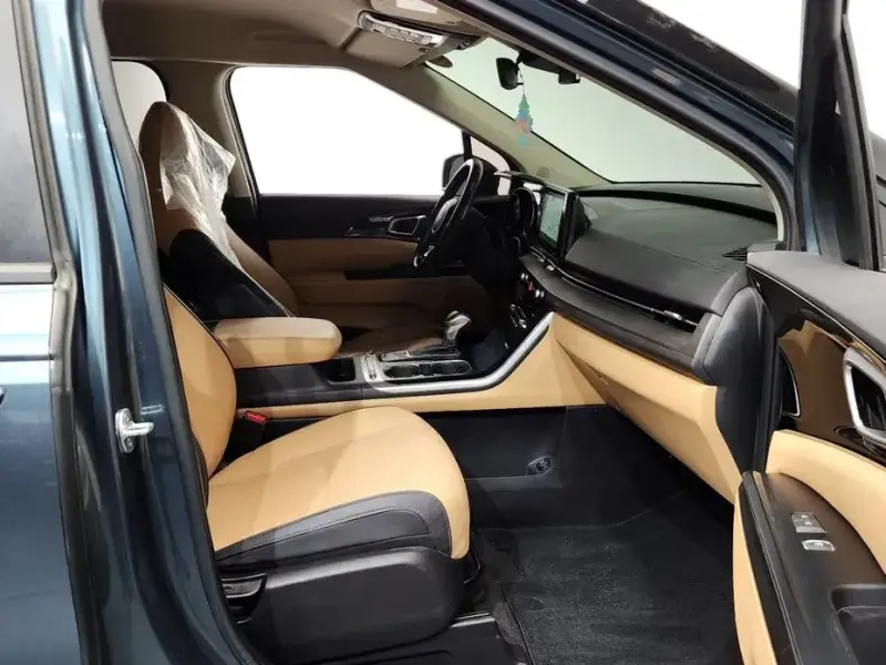 2021 Kia Carnival с пробегом 98 827 км