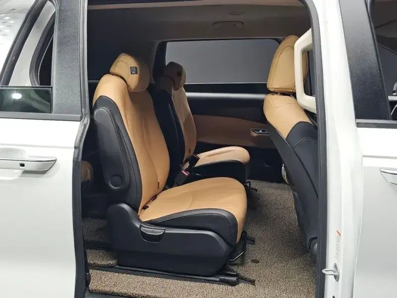 2022 Kia Carnival с пробегом 79 947 км