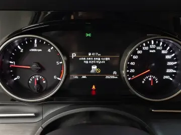 2023 Kia Carnival с пробегом 26 299 км