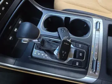 2023 Kia Carnival с пробегом 26 299 км