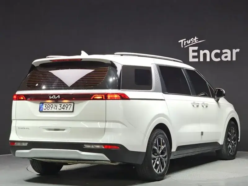 2022 Kia Carnival с пробегом 97 890 км