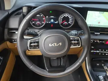 2023 Kia Carnival с пробегом 26 299 км