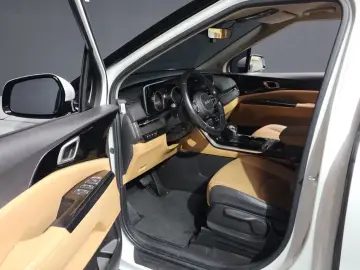 2022 Kia Carnival с пробегом 97 890 км