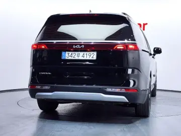 2022 Kia Carnival с пробегом 29 950 км
