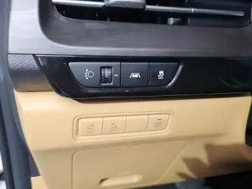 2022 Kia Carnival с пробегом 97 890 км