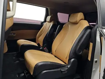 2021 Kia Carnival с пробегом 126 614 км