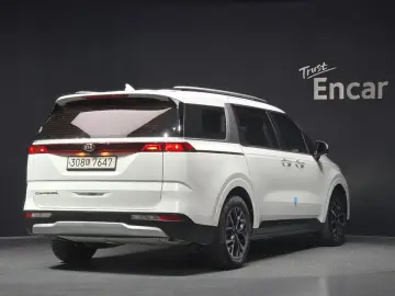 2021 Kia Carnival с пробегом 36 165 км