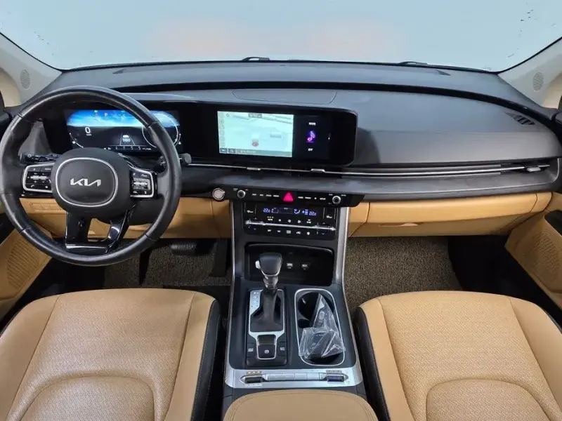 2022 Kia Carnival с пробегом 94 333 км