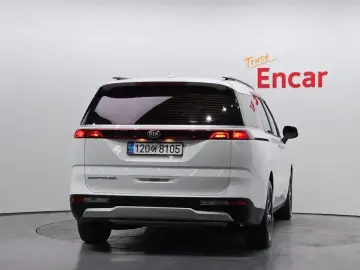 2021 Kia Carnival с пробегом 63 931 км