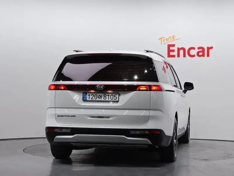 2021 Kia Carnival с пробегом 63 931 км