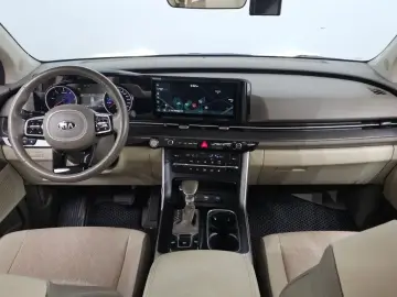 2021 Kia Carnival с пробегом 63 931 км