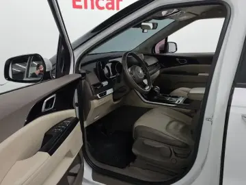 2021 Kia Carnival с пробегом 63 931 км