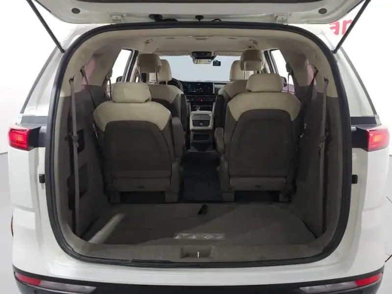 2021 Kia Carnival с пробегом 63 931 км