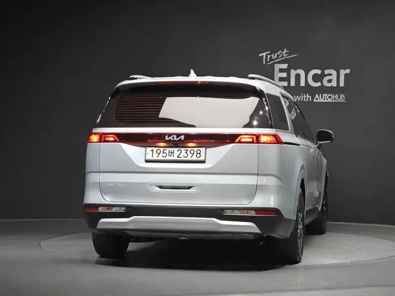 2022 Kia Carnival с пробегом 103 170 км