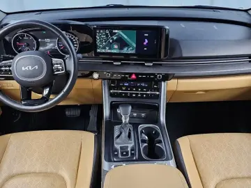 2022 Kia Carnival с пробегом 103 170 км
