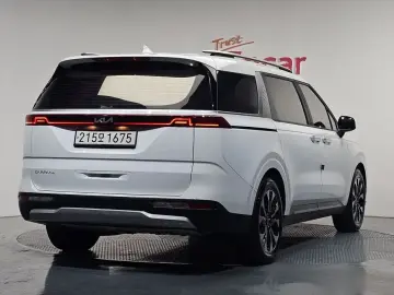 2022 Kia Carnival с пробегом 59 673 км