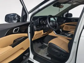 2022 Kia Carnival с пробегом 59 673 км