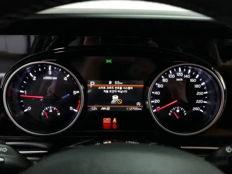 2023 Kia Carnival с пробегом 112 705 км