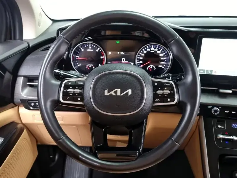 2023 Kia Carnival с пробегом 112 705 км