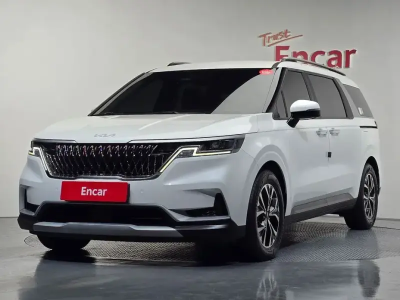 2023 Kia Carnival с пробегом 59 476 км