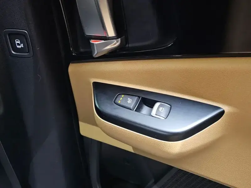 2023 Kia Carnival с пробегом 135 524 км