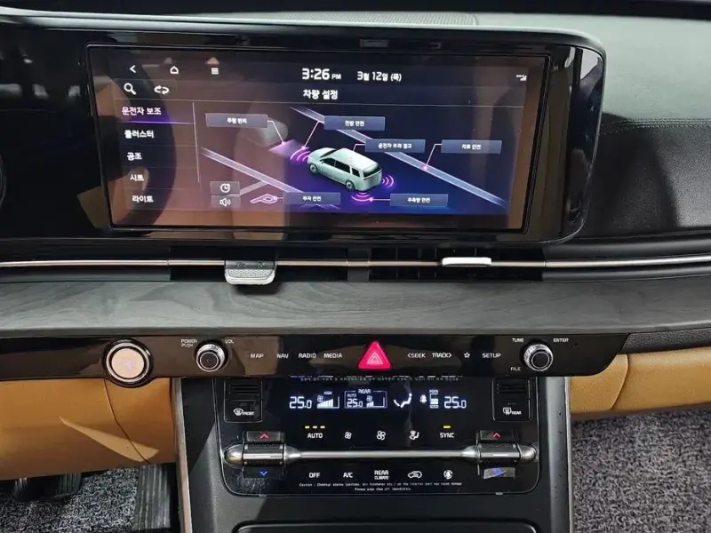 2023 Kia Carnival с пробегом 135 524 км