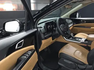 2022 Kia Carnival с пробегом 94 322 км