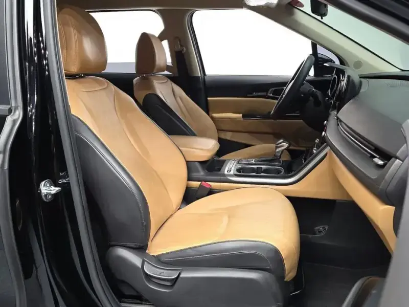2022 Kia Carnival с пробегом 94 322 км