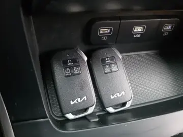 2022 Kia Carnival с пробегом 94 322 км