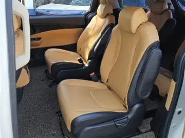2021 Kia Carnival с пробегом 110 289 км