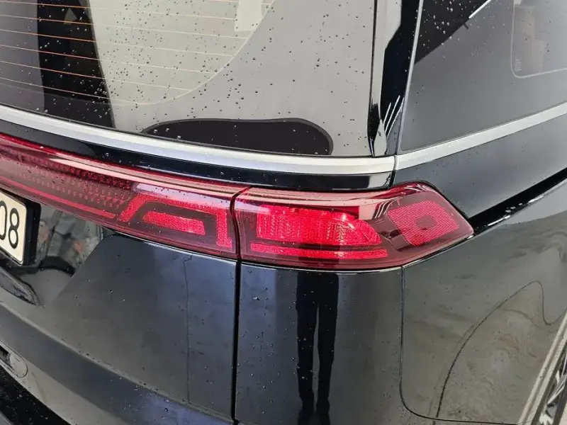 2021 Kia Carnival с пробегом 21 045 км