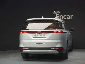 2021 Kia Carnival с пробегом 49 479 км