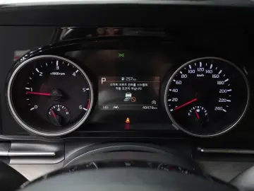 2021 Kia Carnival с пробегом 49 479 км