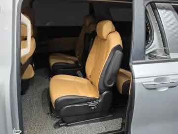 2021 Kia Carnival с пробегом 49 479 км