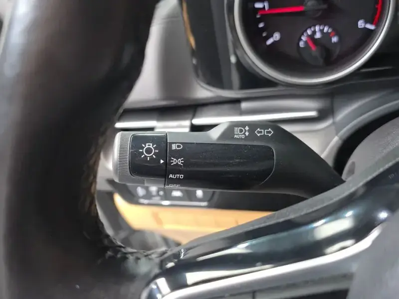 2021 Kia Carnival с пробегом 49 479 км