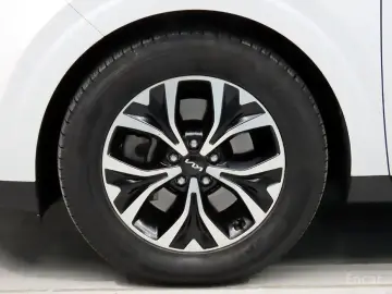 2023 Kia Carnival с пробегом 124 251 км