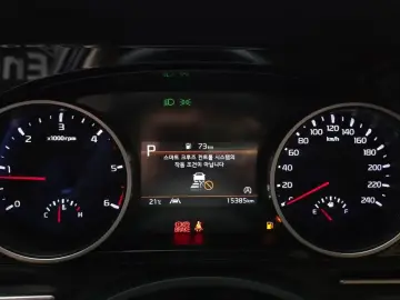 2021 Kia Carnival с пробегом 15 385 км