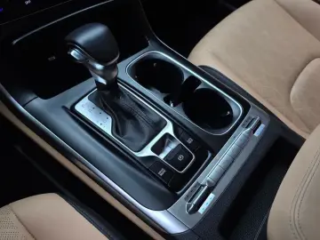 2021 Kia Carnival с пробегом 15 385 км