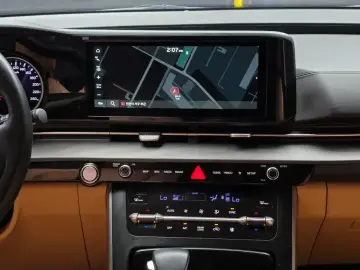 2021 Kia Carnival с пробегом 15 385 км