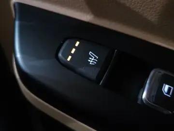 2021 Kia Carnival с пробегом 15 385 км