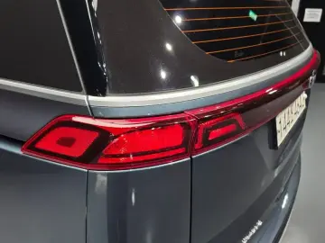 2021 Kia Carnival с пробегом 15 385 км