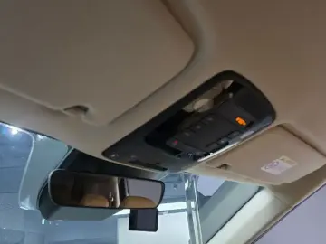 2021 Kia Carnival с пробегом 15 385 км