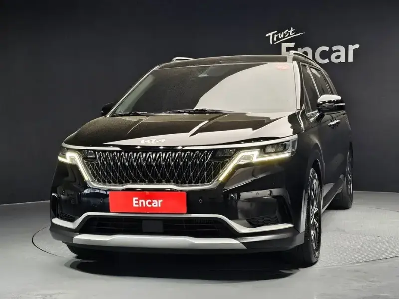 2022 Kia Carnival с пробегом 77 516 км