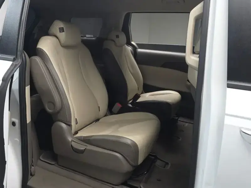 2021 Kia Carnival с пробегом 74 848 км