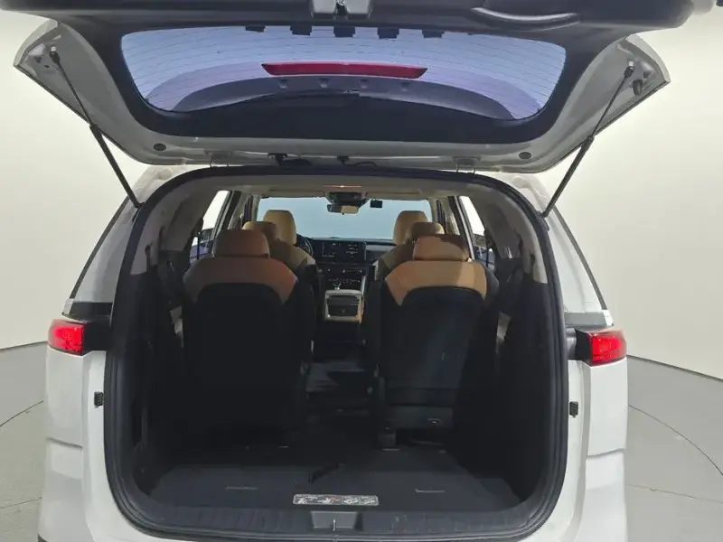 2021 Kia Carnival с пробегом 94 989 км