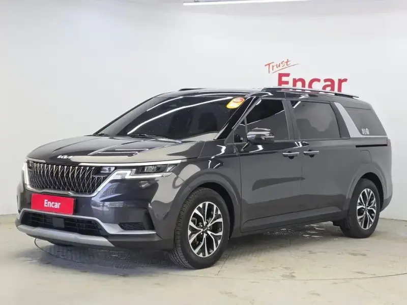2022 Kia Carnival с пробегом 61 259 км