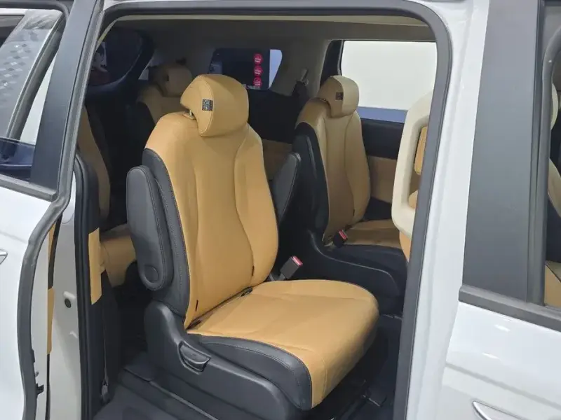 2021 Kia Carnival с пробегом 94 989 км