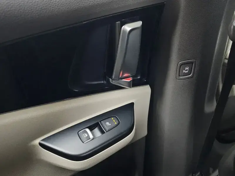 2022 Kia Carnival с пробегом 58 729 км