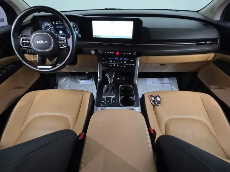 2022 Kia Carnival с пробегом 35 136 км